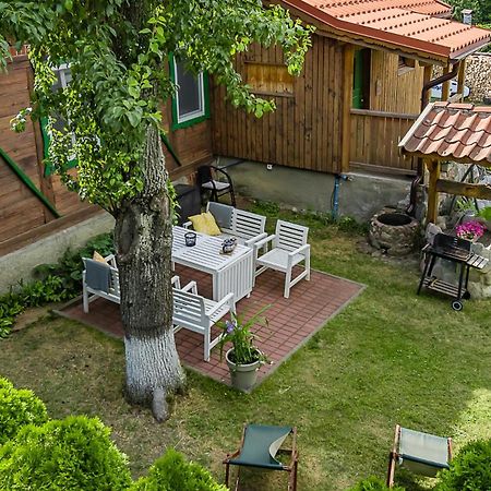 Dom W Krutyni Villa Exterior photo